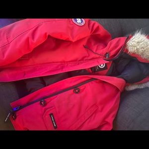 CANADA GOOSE RED